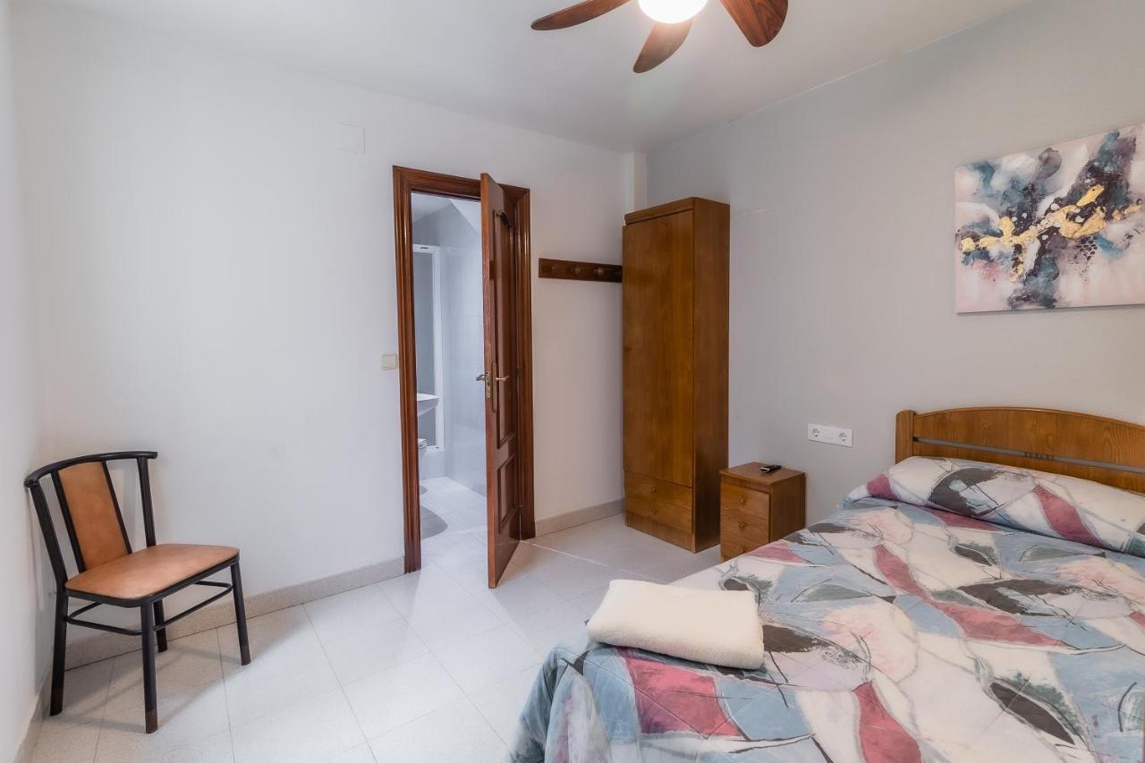 Hostal - Restaurante La Buena Villa By Vivere Stays Villalonquejar ภายนอก รูปภาพ