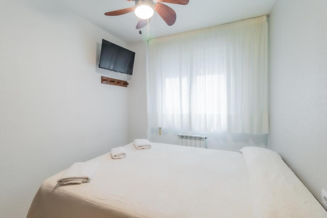Hostal - Restaurante La Buena Villa By Vivere Stays Villalonquejar ภายนอก รูปภาพ