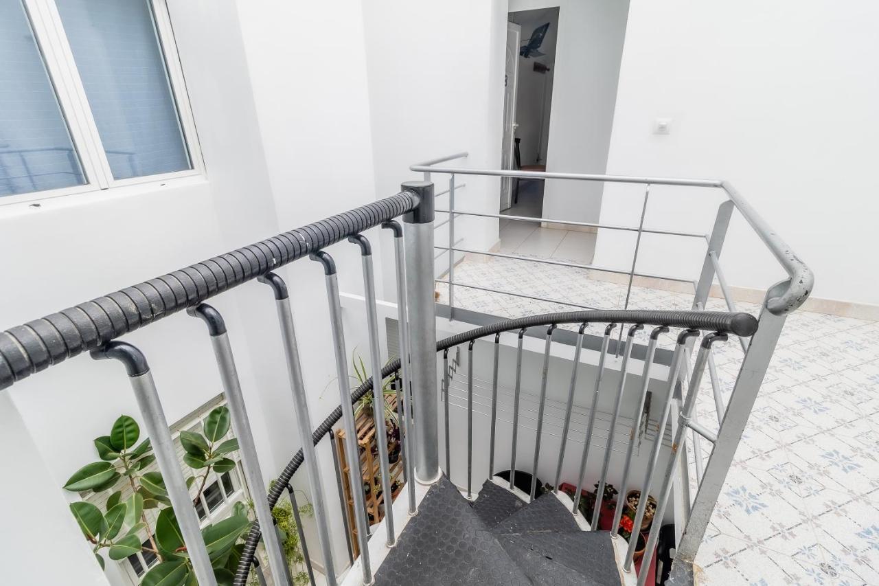Hostal - Restaurante La Buena Villa By Vivere Stays Villalonquejar ภายนอก รูปภาพ